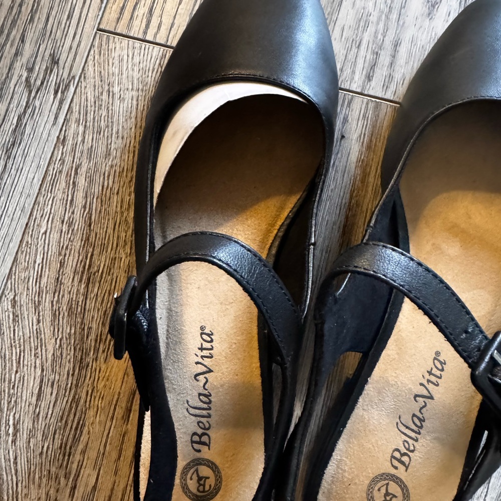 Bella Vita Black Mary Jane Flats Comfort Shoes Adjustable Strap Women’s Long - Picture 5 of 6
